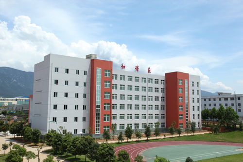 九江理工中专学校校园图 中专学校的一颗璀璨之星